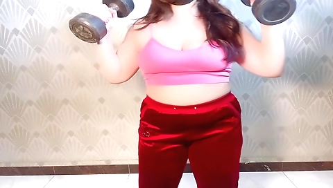 Beautiful Indian Girl Gets Horny In Gym - Hindi Sex