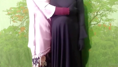 Stepdaughter is playing and she gets her mouth nailed