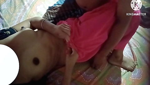 Indian cunt and a big booty getting her pussy fucked