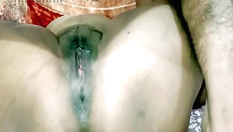 Amateur brunette hairy teen has her natural pussy fingered