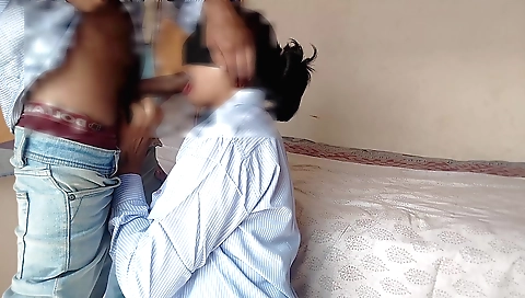 Bubbling amateur amateur sex video with a gorgeous brunette girl