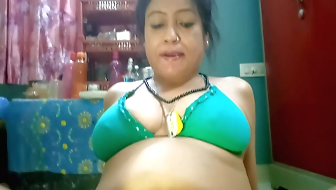 Brunette indian teen is getting fucked on the floor
