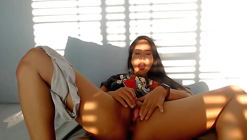 18 Yo Loses Control While Fingering Orgasm Desi Indian Bhabhi