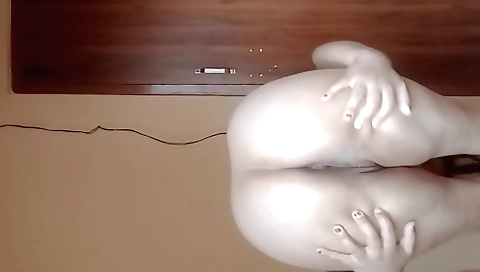 Hot indian woman masturbates her pussy in homemade porn video