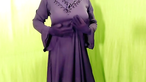 Indian bhabhi with a sexy face enjoys solo sex with a neighbor