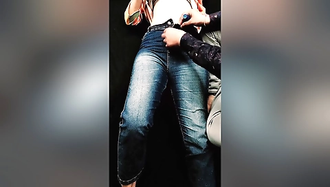 Indian teen with a sexy smile gets fucked on the bed