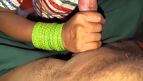 Indian wife gets creampied while she sucks on her boyfriend