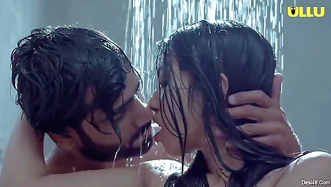 Masseuse with nice skin massages brunette in a massage parlor