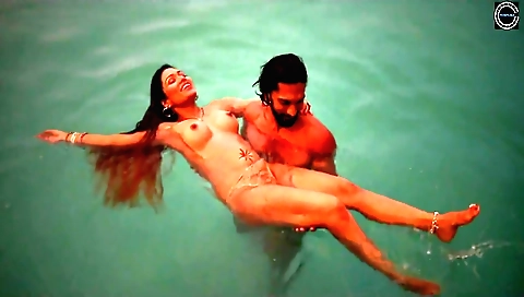 Indian bhabhi is on the internet for first time in a video