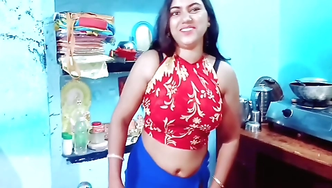 Indian teen takes off her clothes in amateur solo porn