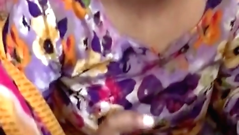 Indian girl enjoys a hardcore handjob in homemade porn