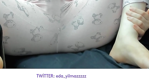 Turkish teen milf gets her pussy licked and rubbed