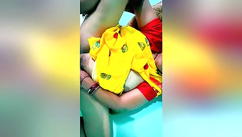 Busty amateur hottie giving a good blowjob in the shower