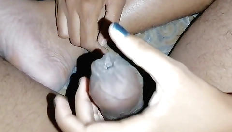 Indian handjob video with a slutty babe with a huge cock