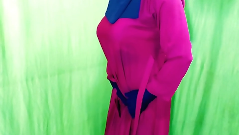 Indian naked woman masturbates at first in her home