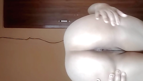 Solo video showing me getting pussy licked by my husband