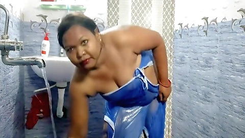 Stunning homemade brunette shows off her boobies and tits