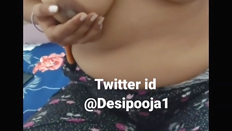 Busty Indian slut is getting fucked in her sexy body in amateur