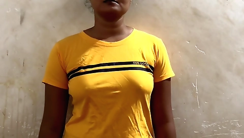 Indian girl sucks his boner and gets her pussy fucked