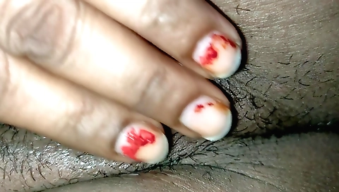 Bhabdi ki pyasi chut shows her hairy pussy 20000fps