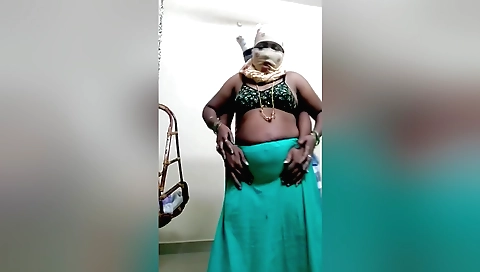 Chubby Indian babe gets her asshole fucked by a guy