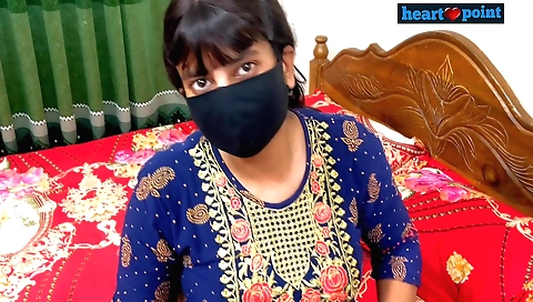 Indian amateur teen fucking her boyfriend in the living room