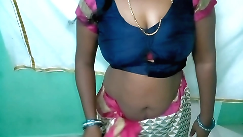 Indian chick masturbates in hd homemade porn video