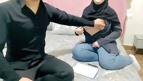 A sexy chubby indian gets pounded in a homemade video