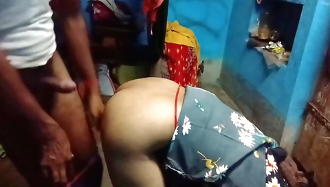 Hot brunette with small tits and a nice figure is doing a hair