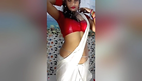 Indian girl with big boobs spends shower with her boyfriend