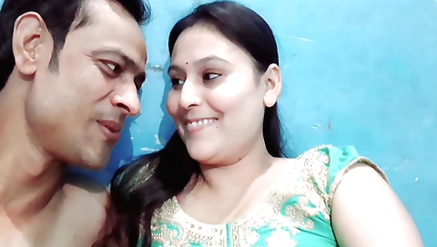 Indian girl with a nice face has sweet sex with a handsome guy