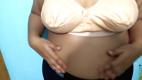 Indian solo female showing her sexy body on webcam