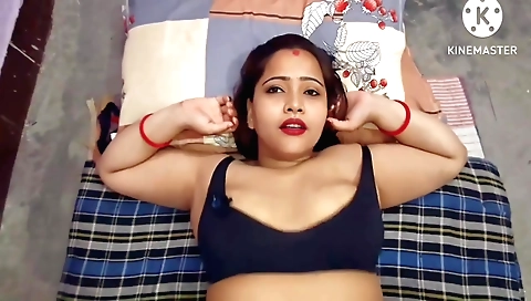 Cute brunette fucks me with her big ass and blowjob