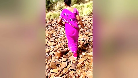 Indian outdoor porn video with a young girl and her man