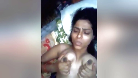 Indian whore with big natural boobs sucking and fucking her hole