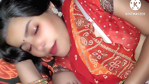 Brunette girlfriend has fun with her boyfriend and lover