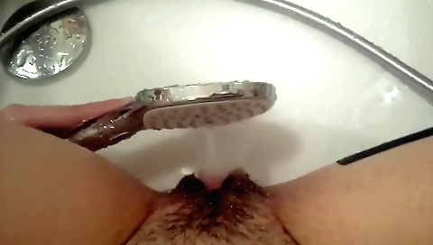 Amateur hairy solo female video filmed with the camera