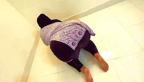 Indian beauty with a sexy body is getting creampie