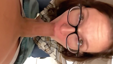 Amateur milf stripping and fucking with a photographer