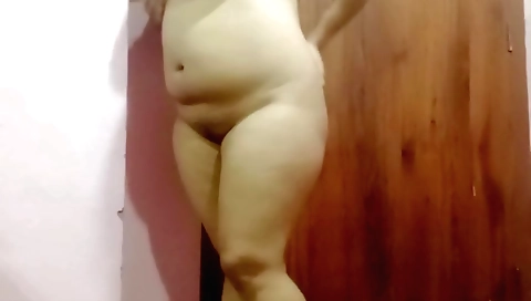 Indian girl with a round booty masturbating on a webcam