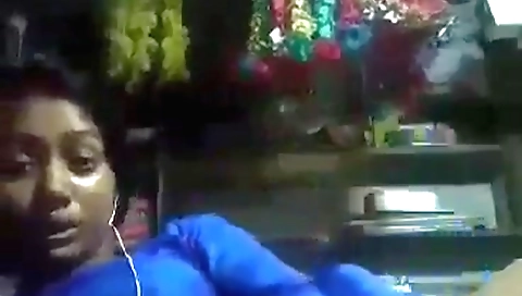 Dehati masturbates on her webcam in a solo porn video