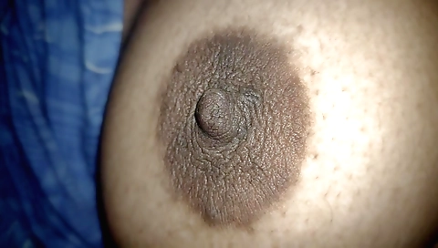 Indian dude gives a hard handjob to his girlfriend