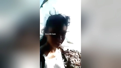 Busty brunette amateur blowjob in outdoor porn видео