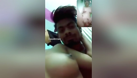 Indian cpl amateur showing her sexy body on webcam